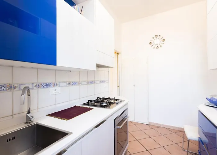 Valdonica, By Short Holidays *