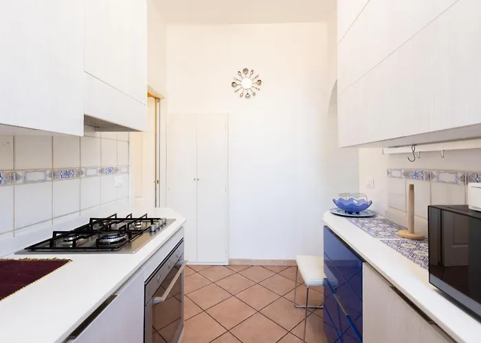 Valdonica, By Short Holidays *